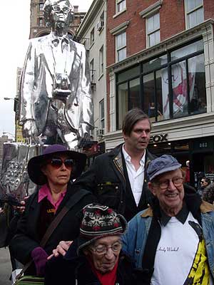 Andy Warhol statue